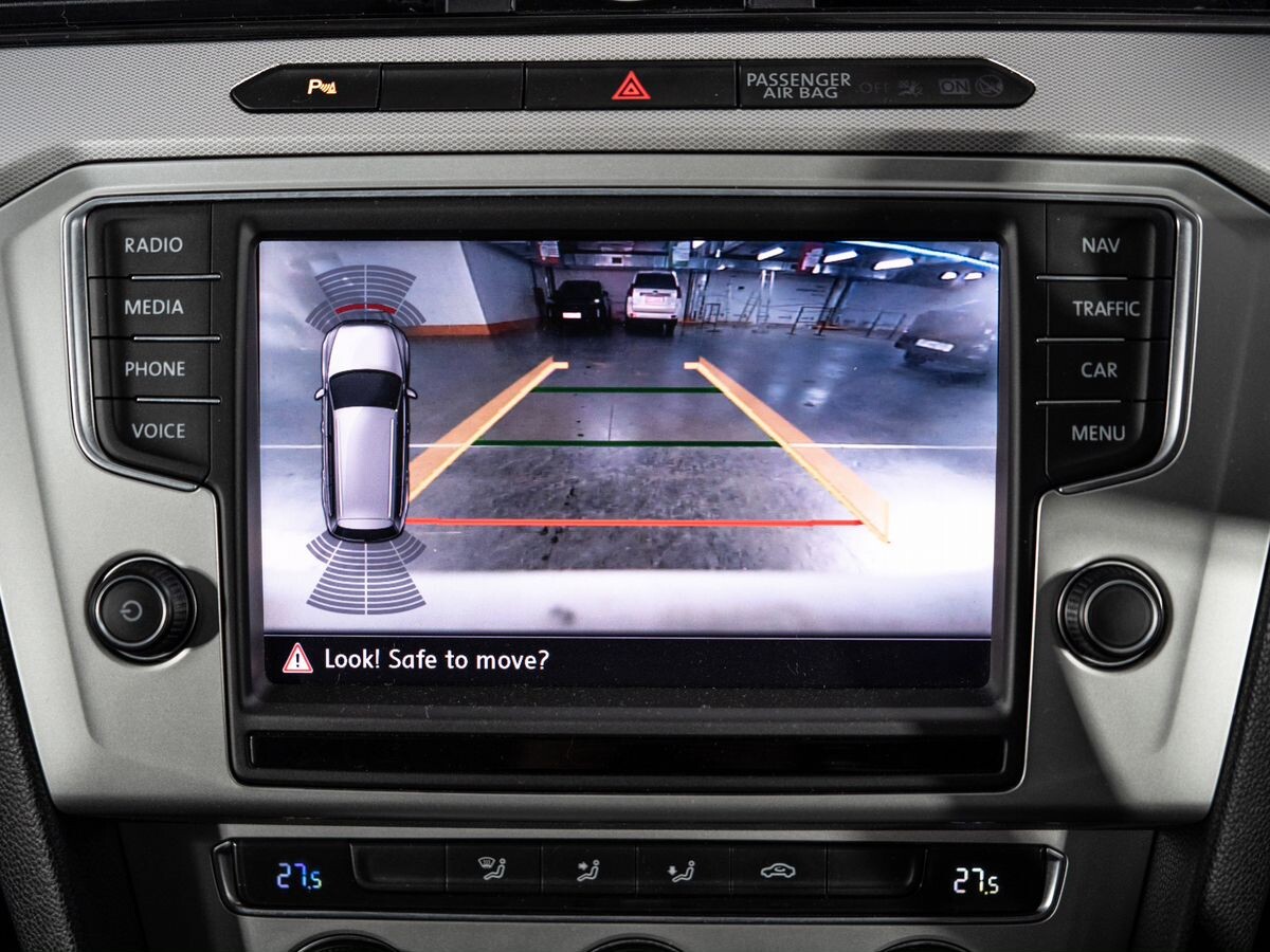 Volkswagen Passat 2015 - фото автомобиля