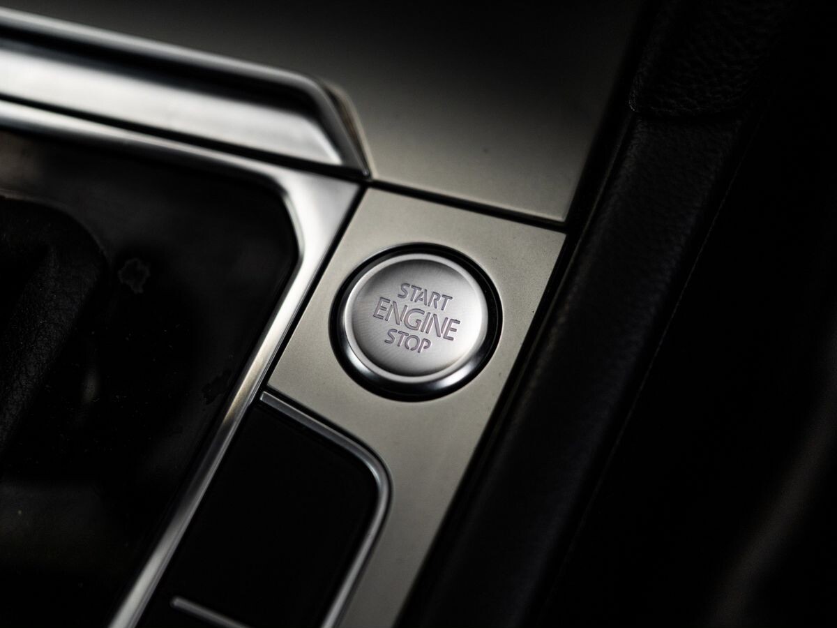 Volkswagen Passat 2015 - фото автомобиля