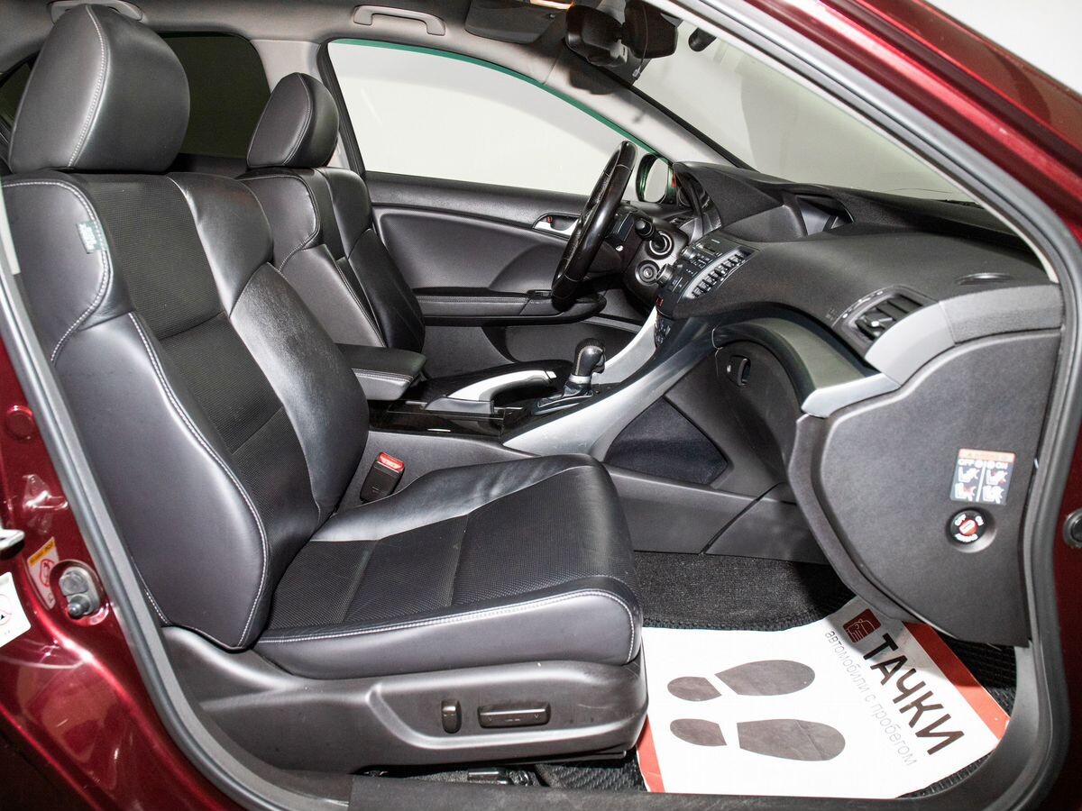 Honda Accord 2012 - фото автомобиля