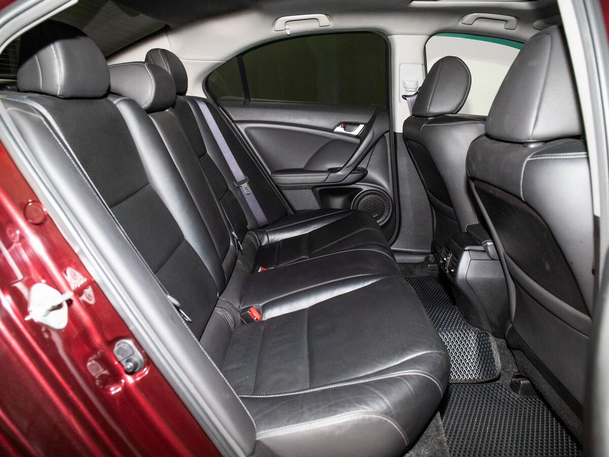 Honda Accord 2012 - фото автомобиля