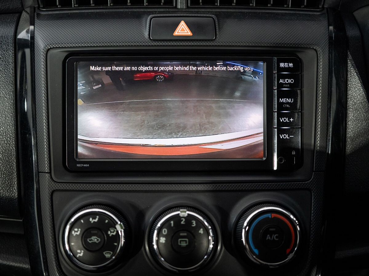 Toyota Corolla 2015 - фото автомобиля