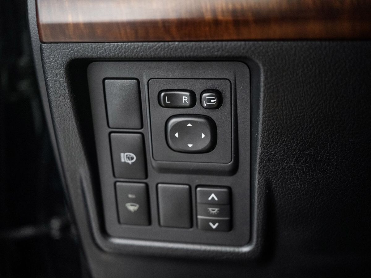 Toyota Land Cruiser Prado 2014 - фото автомобиля