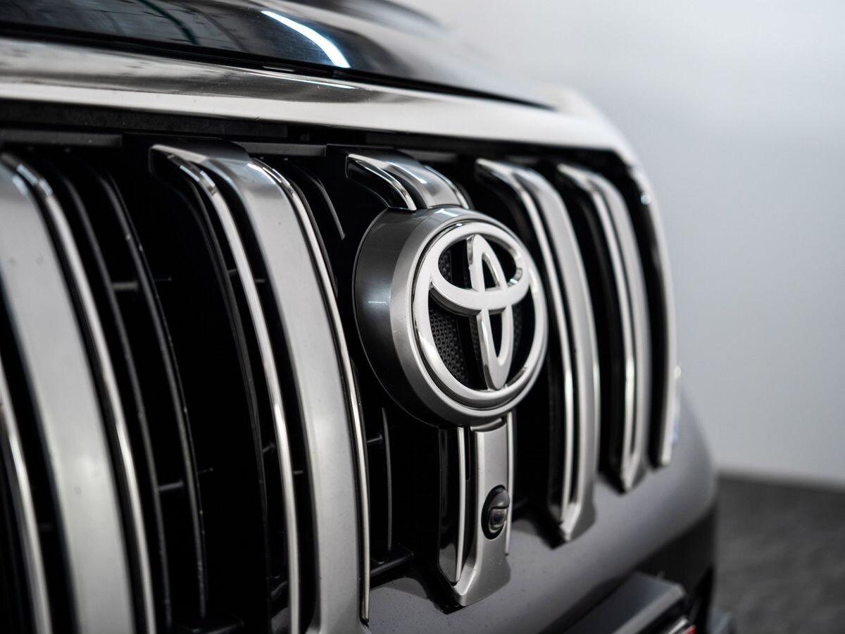 Toyota Land Cruiser Prado 2014 - фото автомобиля