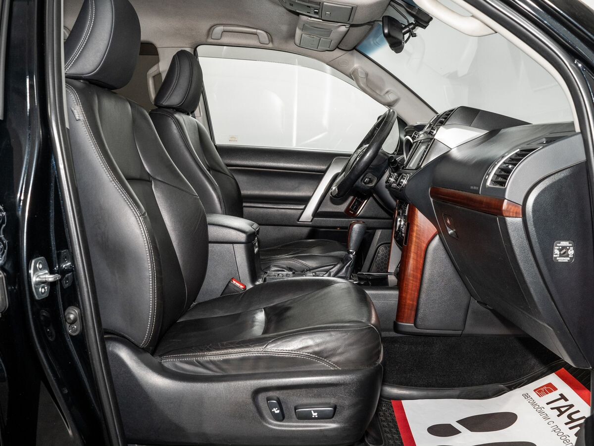 Toyota Land Cruiser Prado 2014 - фото автомобиля