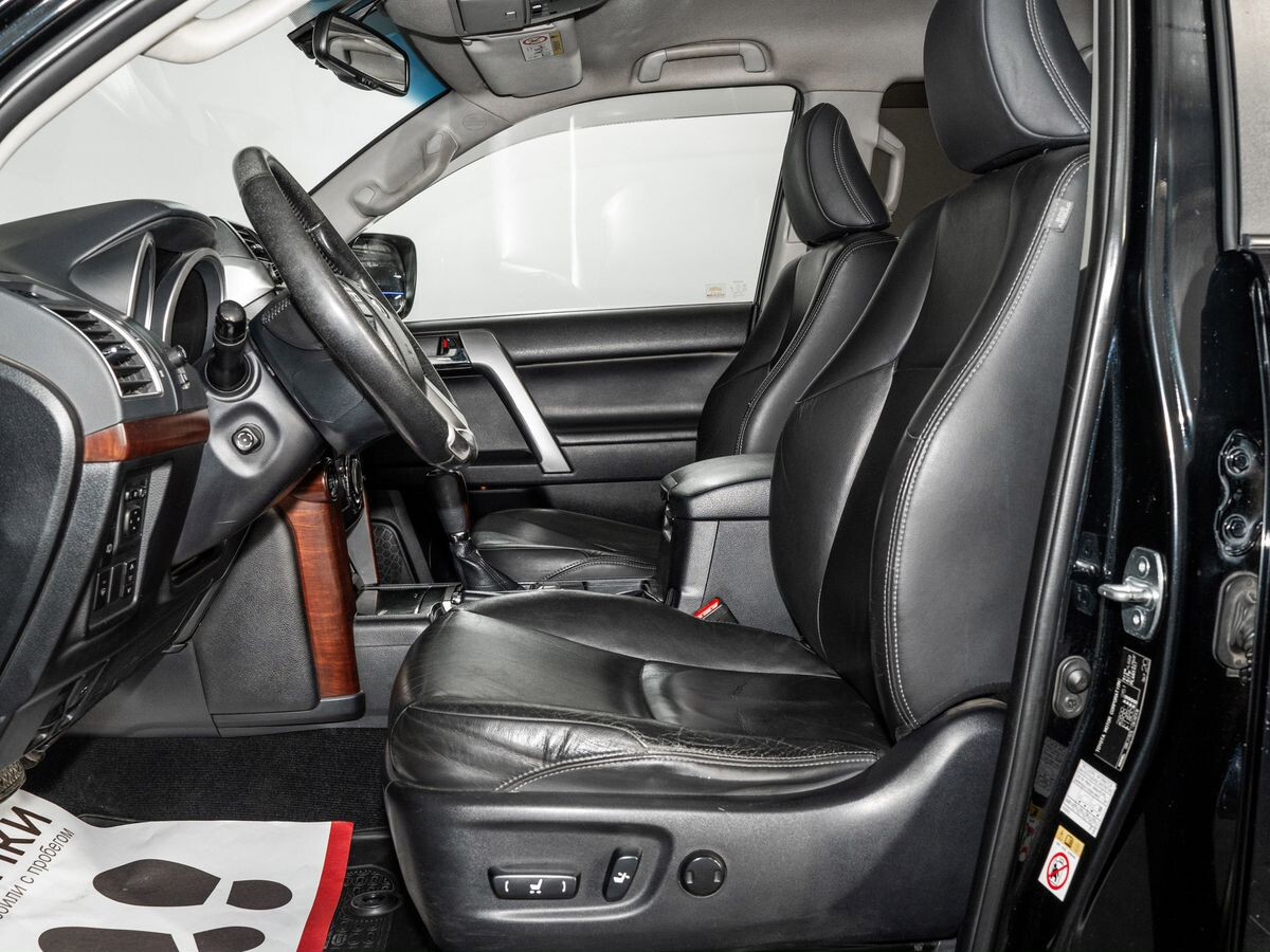 Toyota Land Cruiser Prado 2014 - фото автомобиля