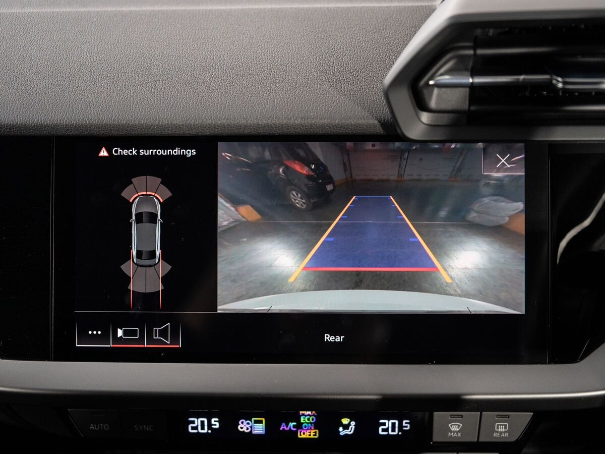 Audi A3 2021 - фото автомобиля