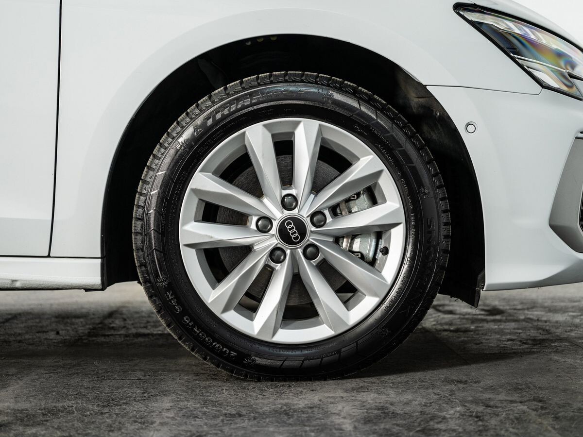 Audi A3 2021 - фото автомобиля