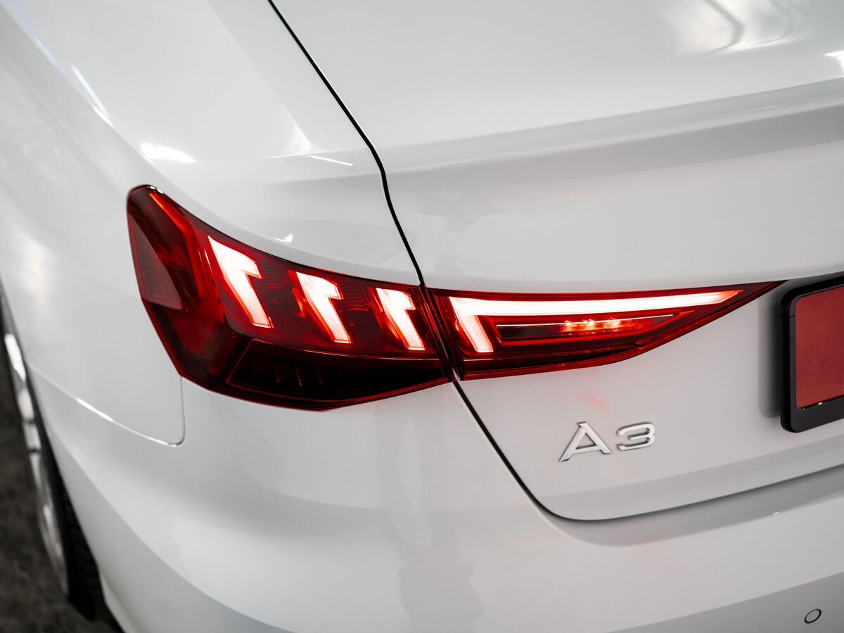 Audi A3 2021 - фото автомобиля