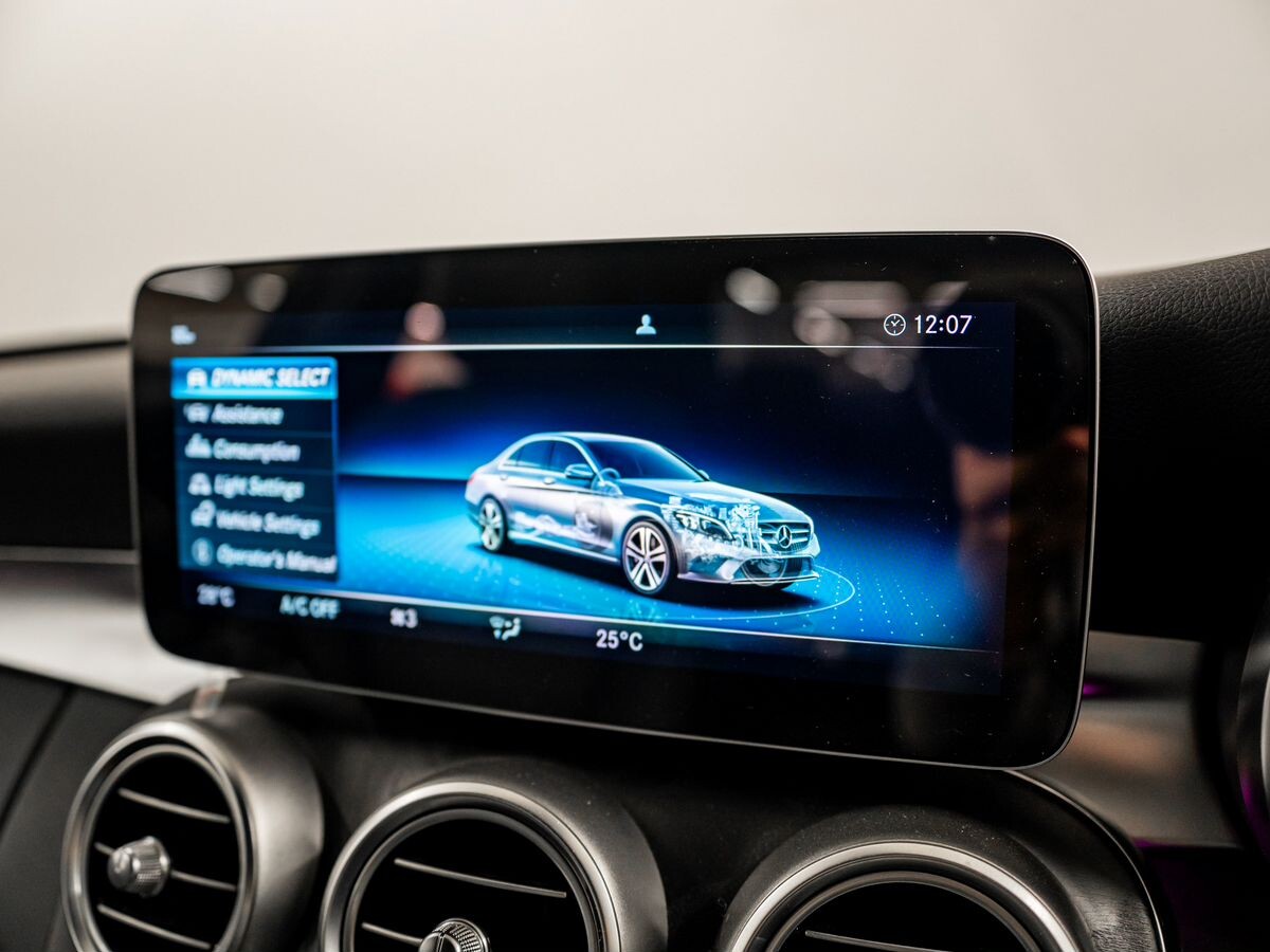 Mercedes-Benz C-Класс 2018 - фото автомобиля