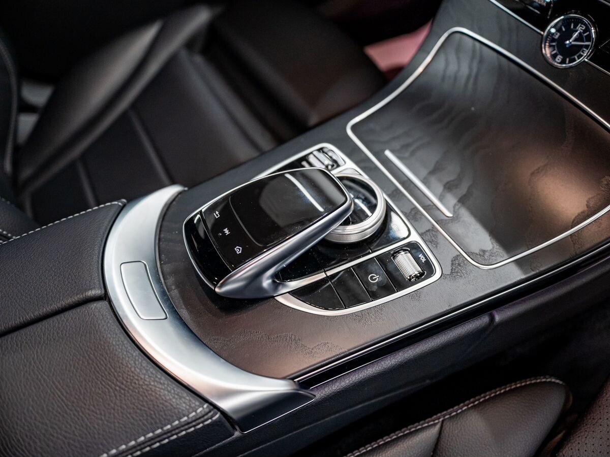 Mercedes-Benz C-Класс 2018 - фото автомобиля