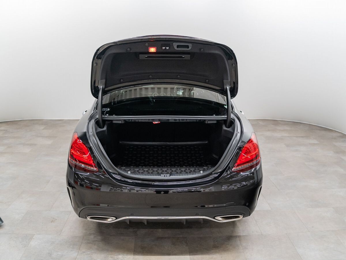 Mercedes-Benz C-Класс 2018 - фото автомобиля