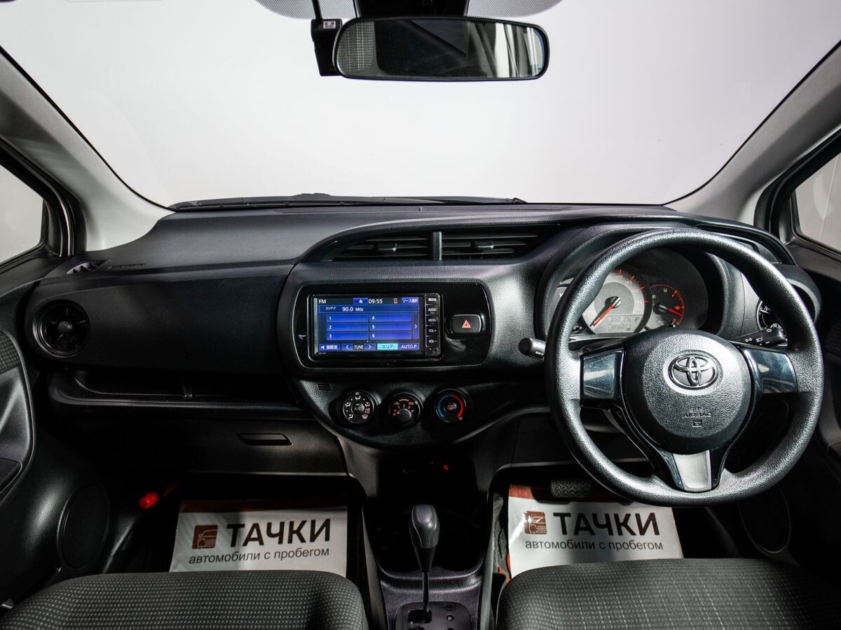 Toyota Vitz 2019 - фото автомобиля