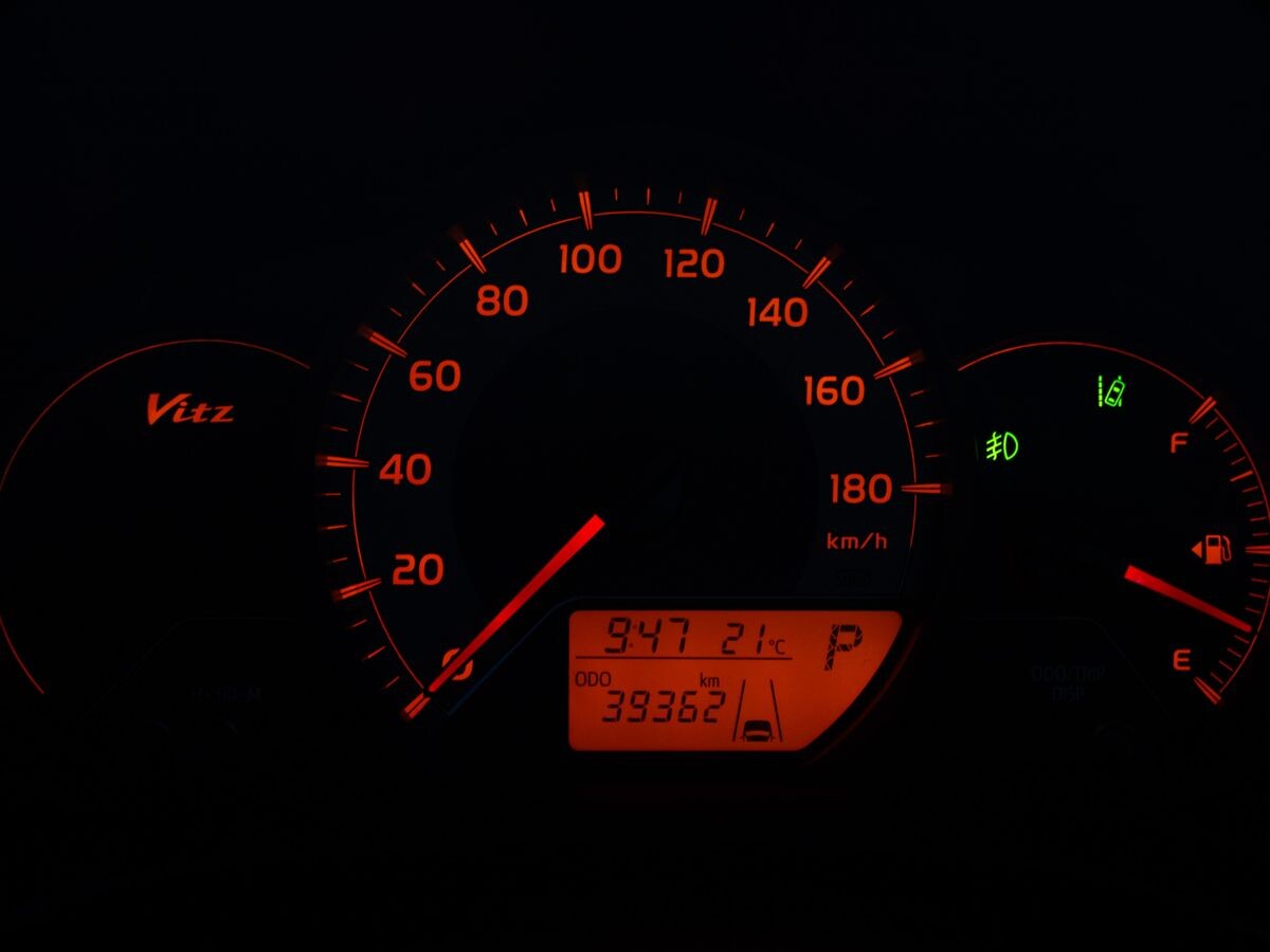 Toyota Vitz 2019 - фото автомобиля