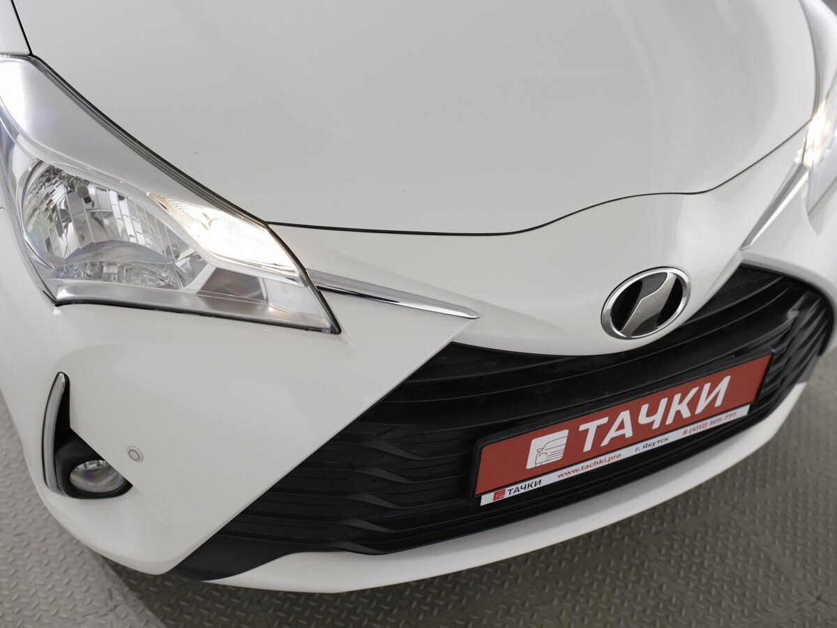 Toyota Vitz 2018 - фото автомобиля