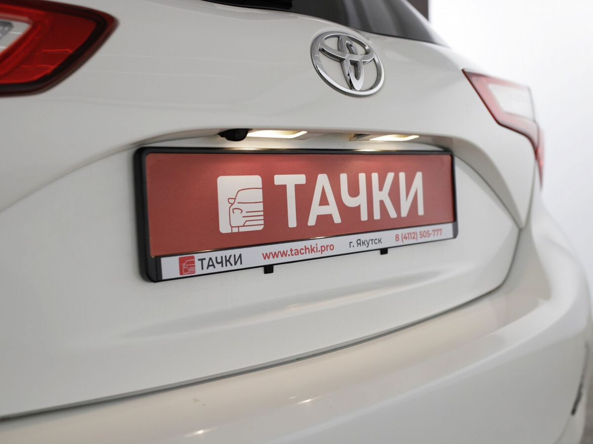 Toyota Vitz 2018 - фото автомобиля