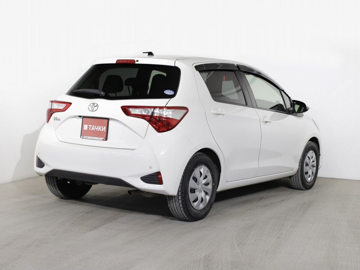 Toyota Vitz 2019 - фото автомобиля