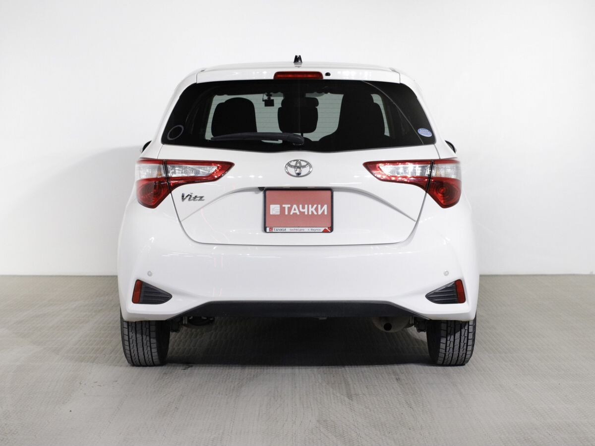 Toyota Vitz 2019 - фото автомобиля