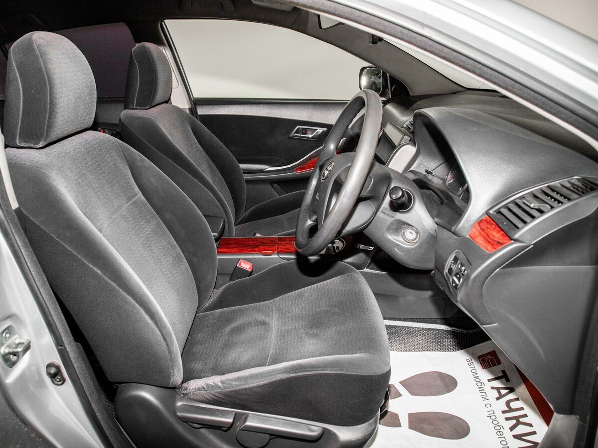 Toyota Allion 2010 - фото автомобиля