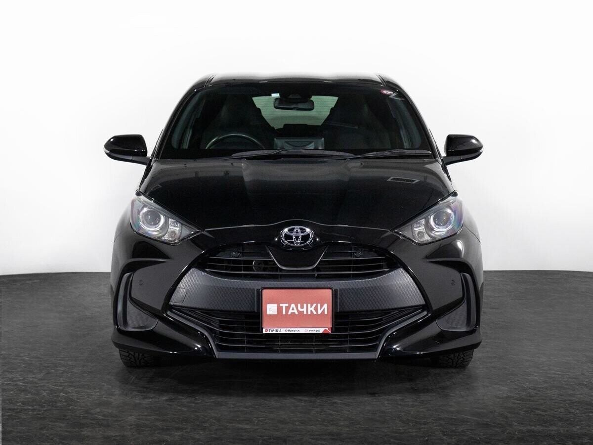 Toyota Yaris 2020 - фото автомобиля