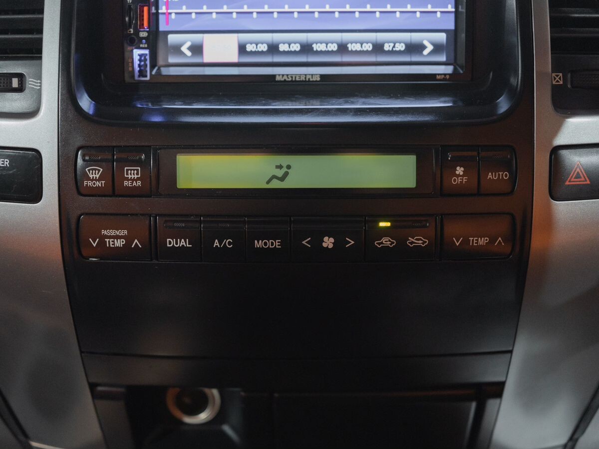 Toyota Land Cruiser Prado 2002 - фото автомобиля