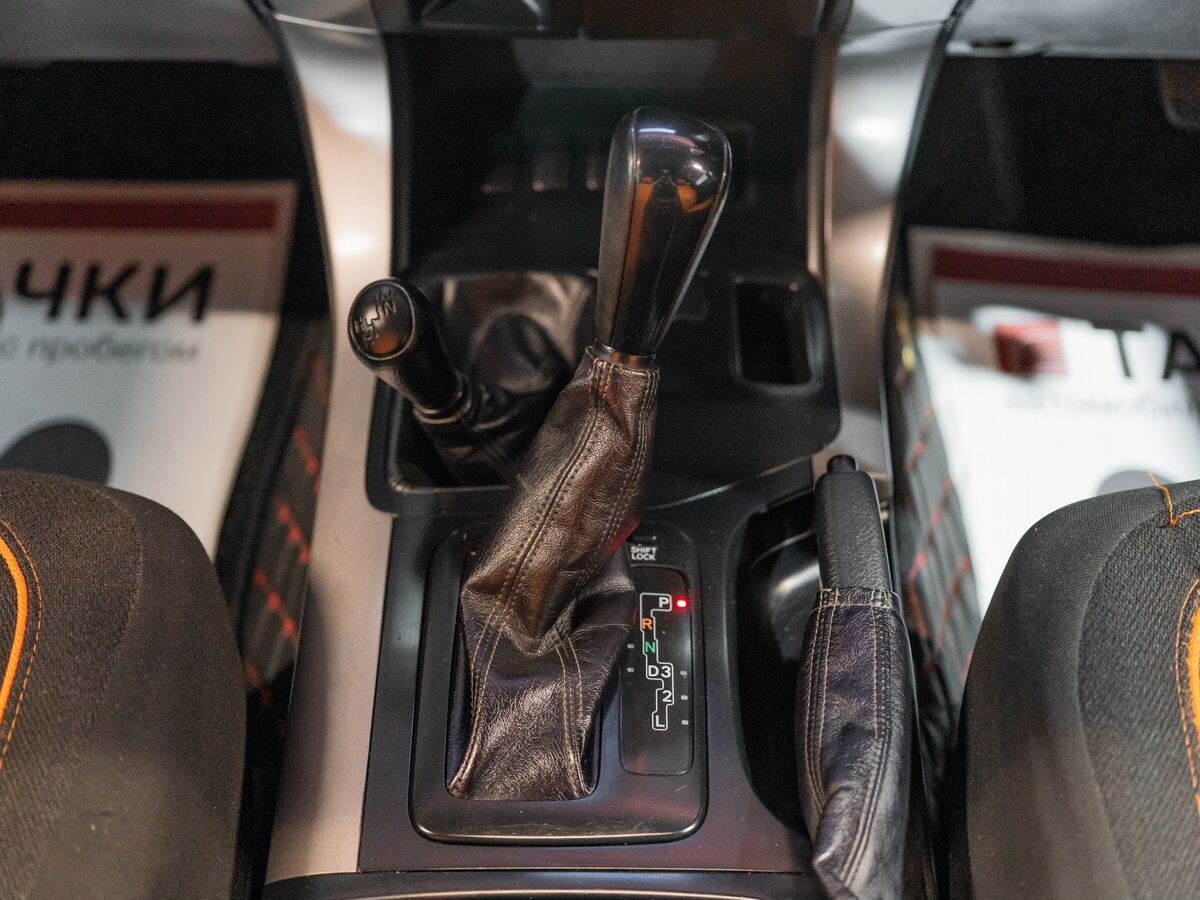 Toyota Land Cruiser Prado 2002 - фото автомобиля