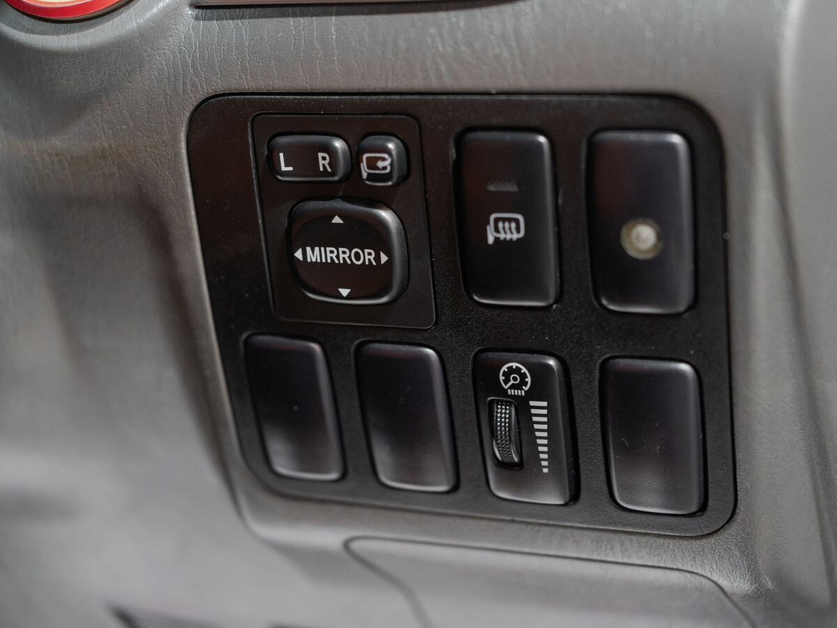 Toyota Land Cruiser Prado 2002 - фото автомобиля