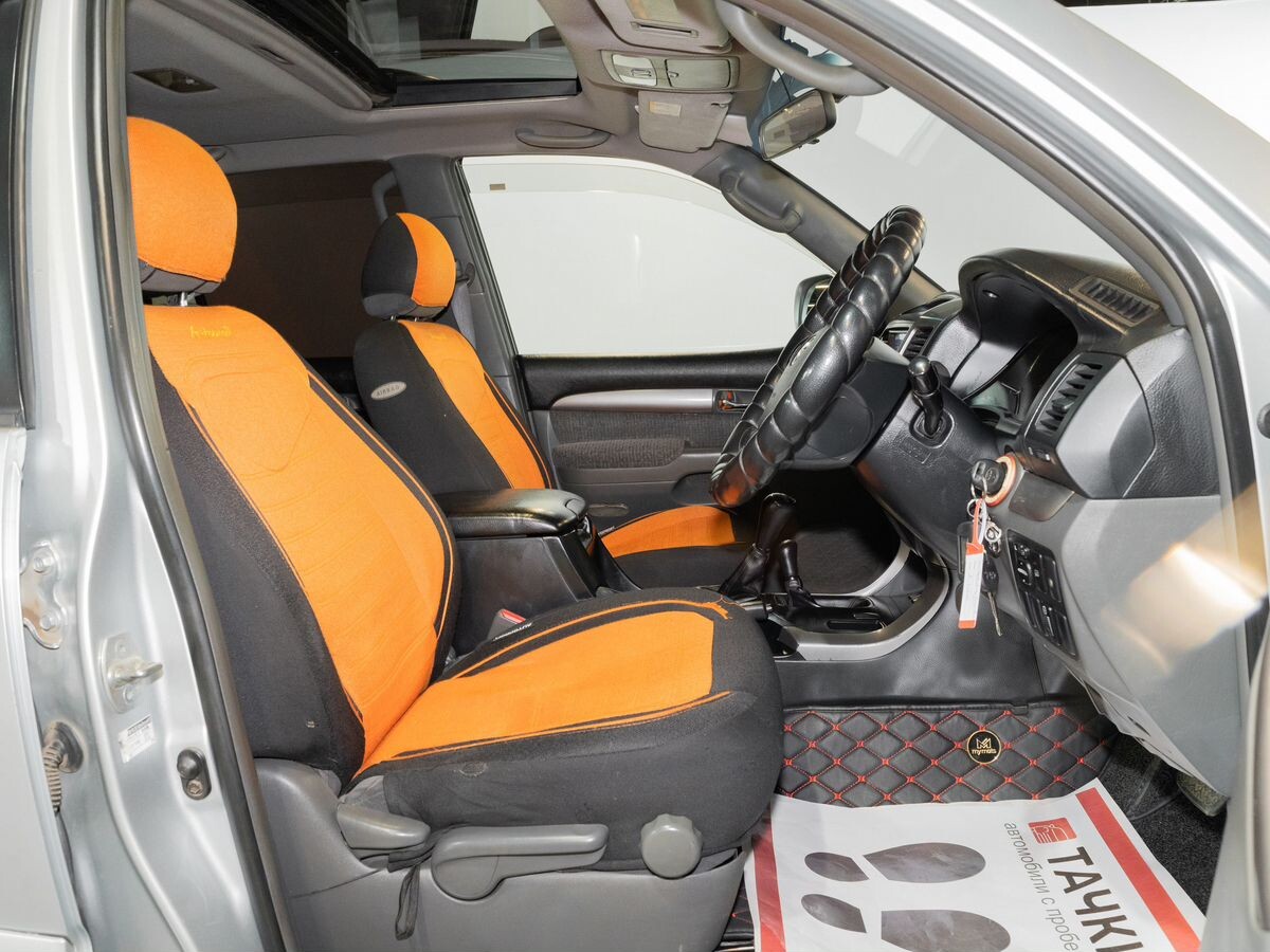 Toyota Land Cruiser Prado 2002 - фото автомобиля