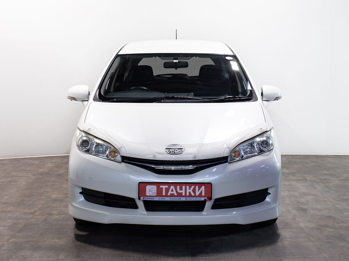 Toyota Wish 2013 - фото автомобиля