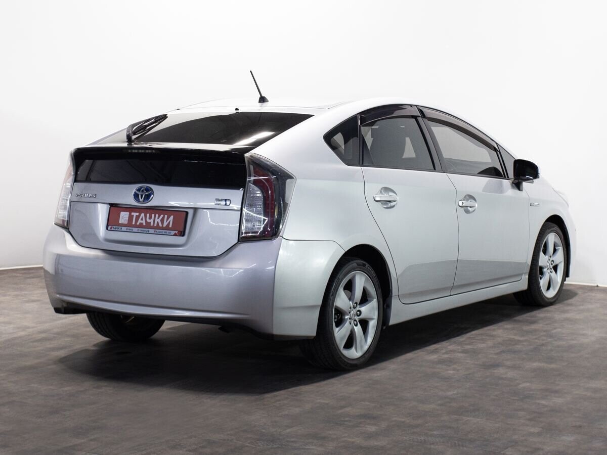 Toyota Prius 2009 - фото автомобиля