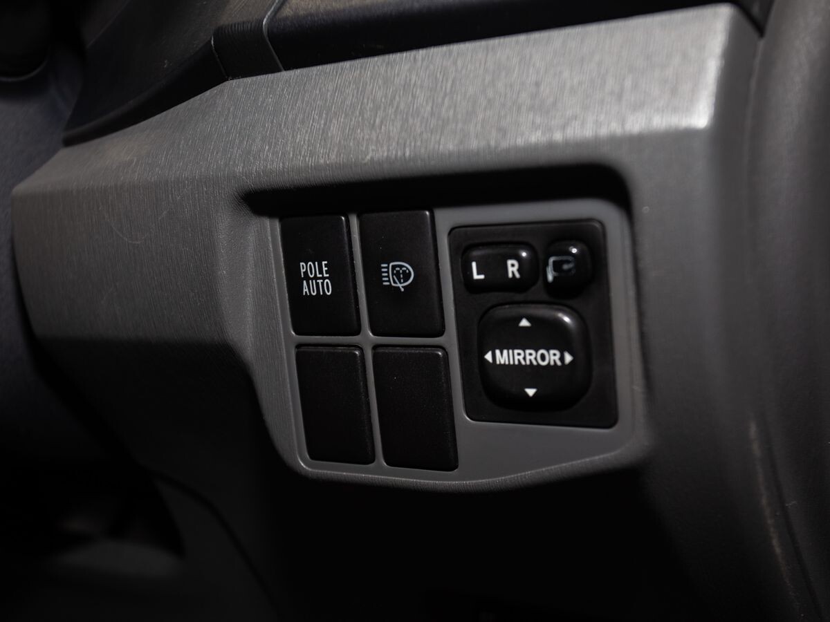 Toyota Prius 2009 - фото автомобиля