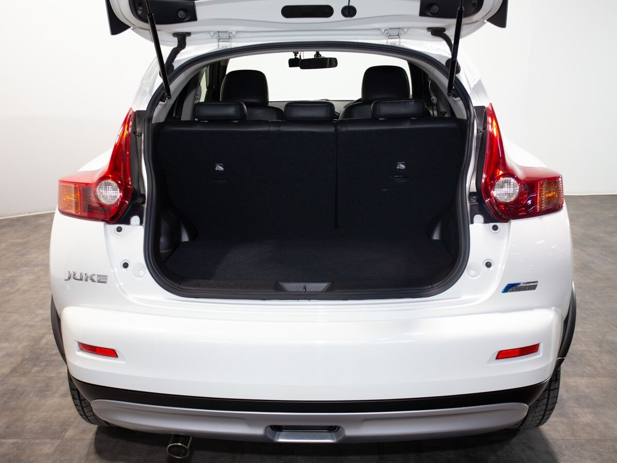 Nissan Juke 2012 - фото автомобиля