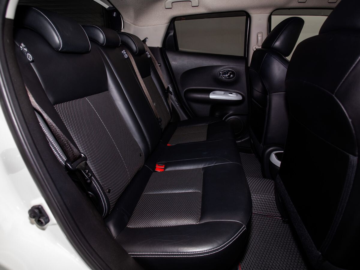 Nissan Juke 2012 - фото автомобиля