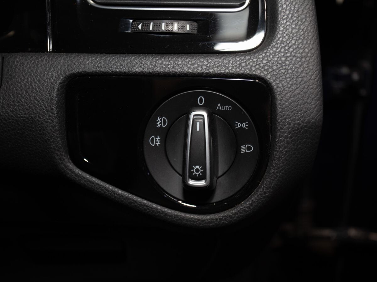 Volkswagen Golf 2014 - фото автомобиля