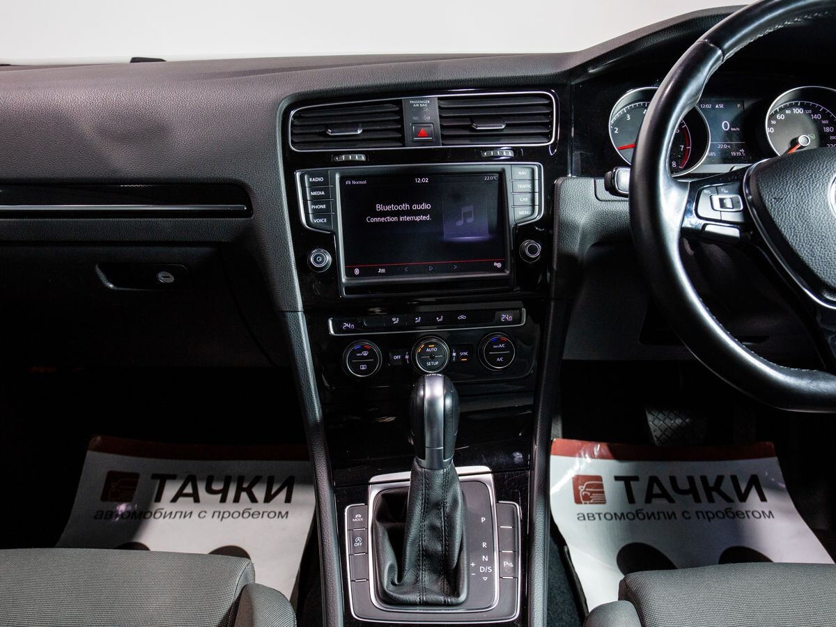 Volkswagen Golf 2014 - фото автомобиля