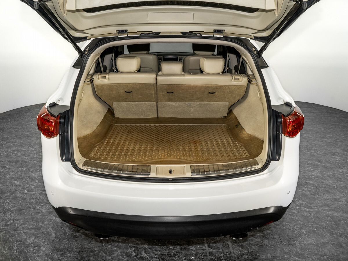 Infiniti FX 2011 - фото автомобиля