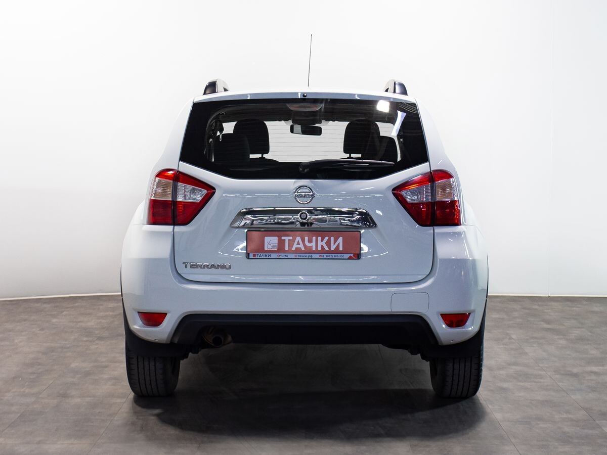 Nissan Terrano 2019 - фото автомобиля