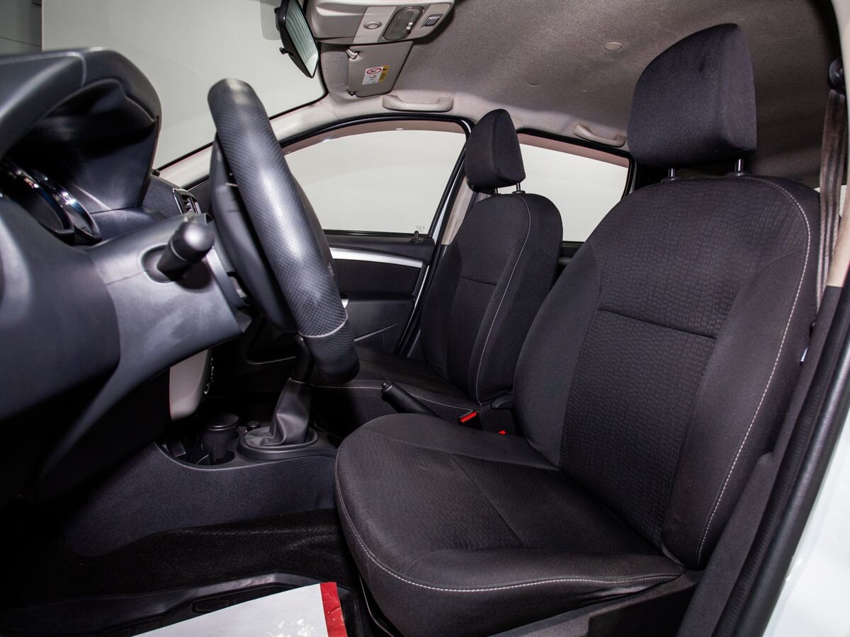 Nissan Terrano 2019 - фото автомобиля