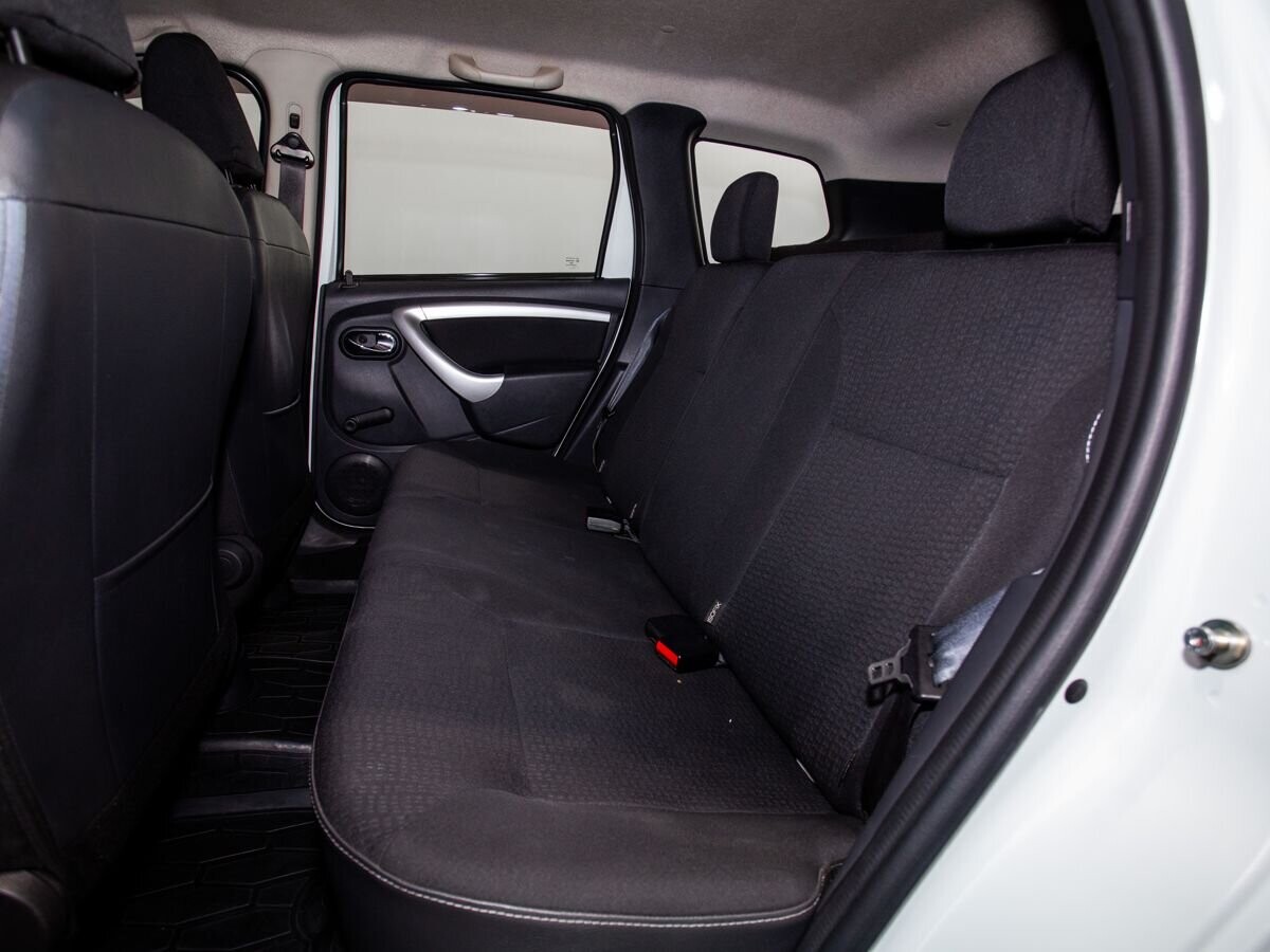 Nissan Terrano 2019 - фото автомобиля