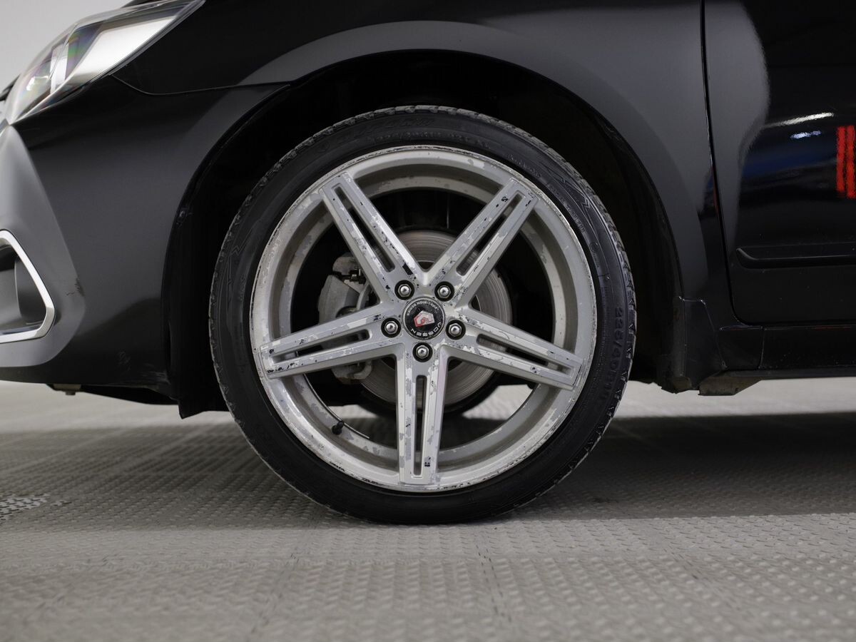 Toyota Premio 2018 - фото автомобиля