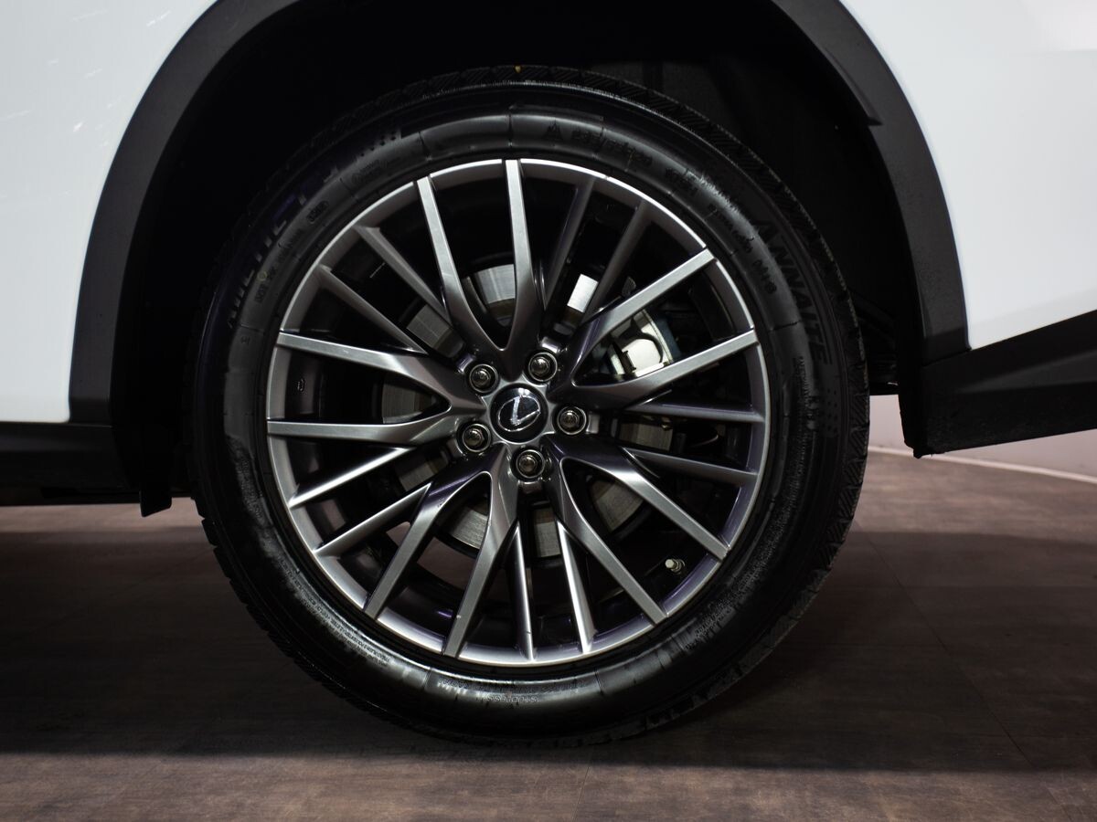 Lexus RX 2020 - фото автомобиля