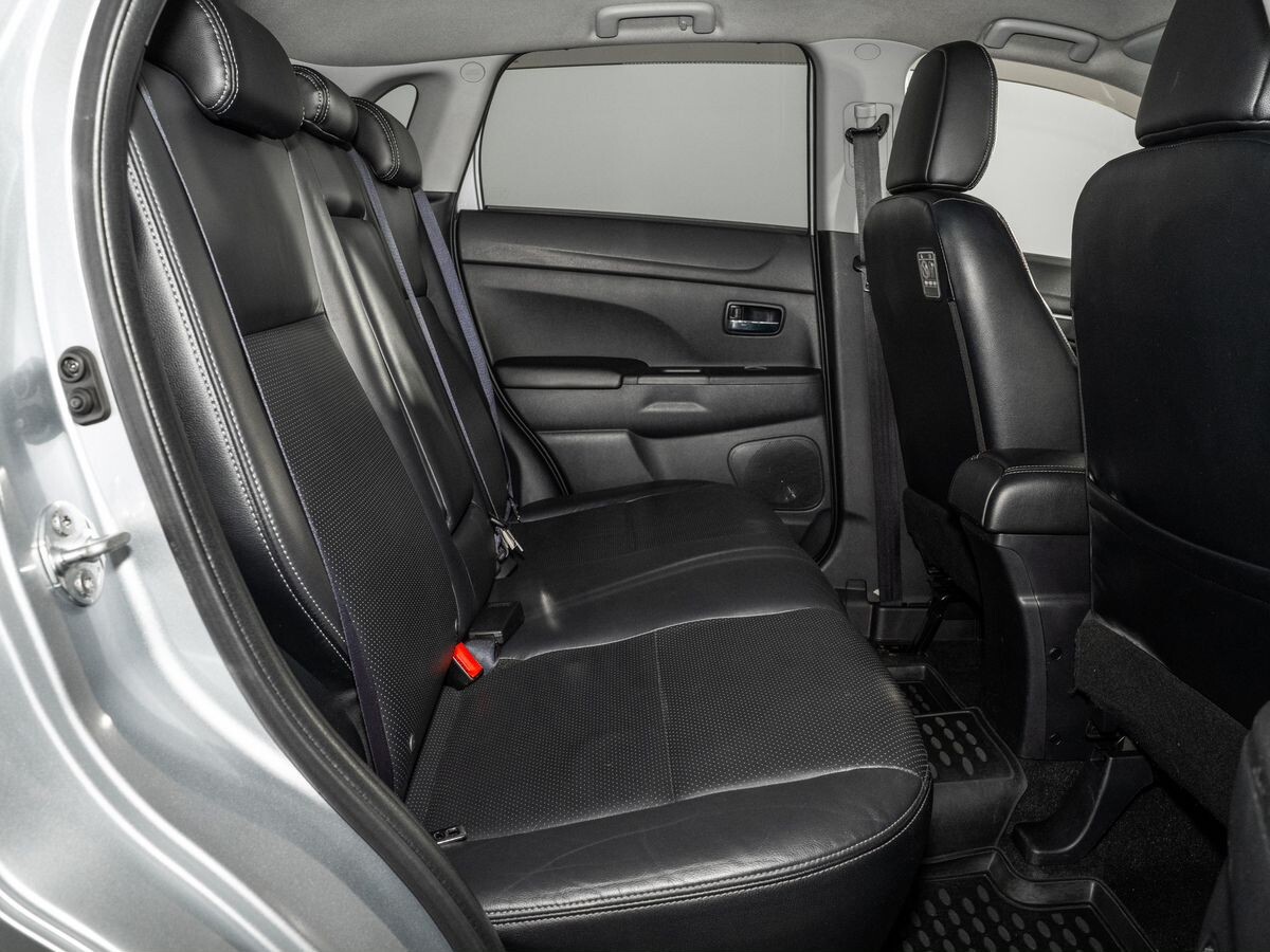 Mitsubishi ASX 2010 - фото автомобиля