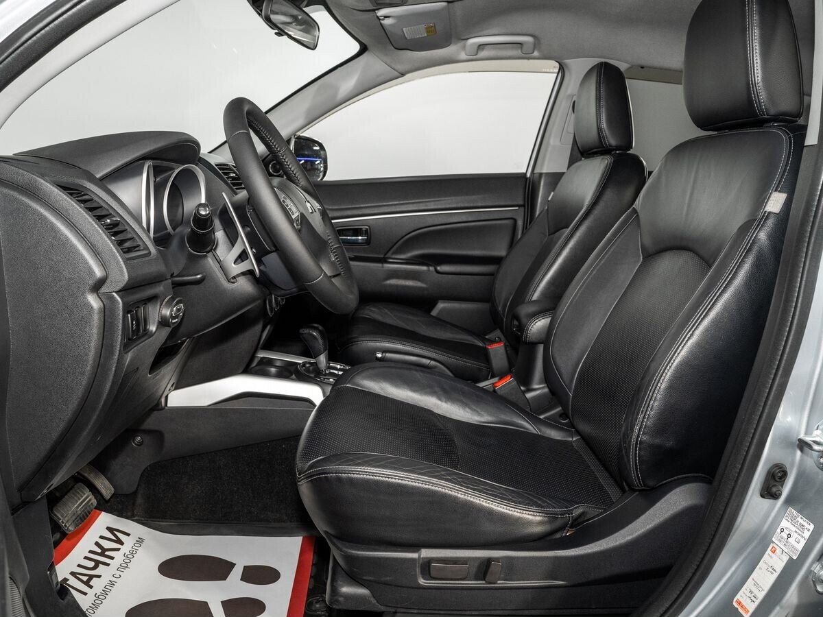 Mitsubishi ASX 2010 - фото автомобиля