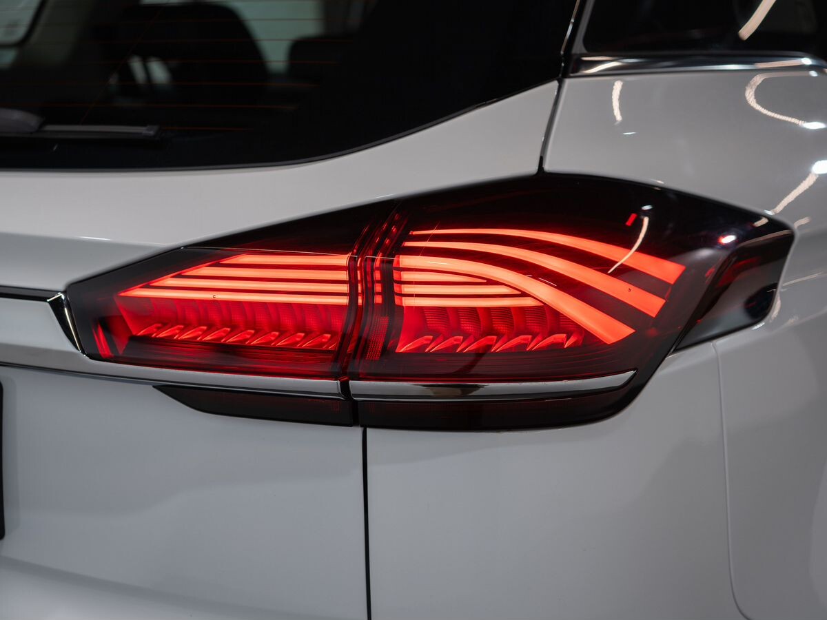 Geely Atlas Pro 2023 - фото автомобиля