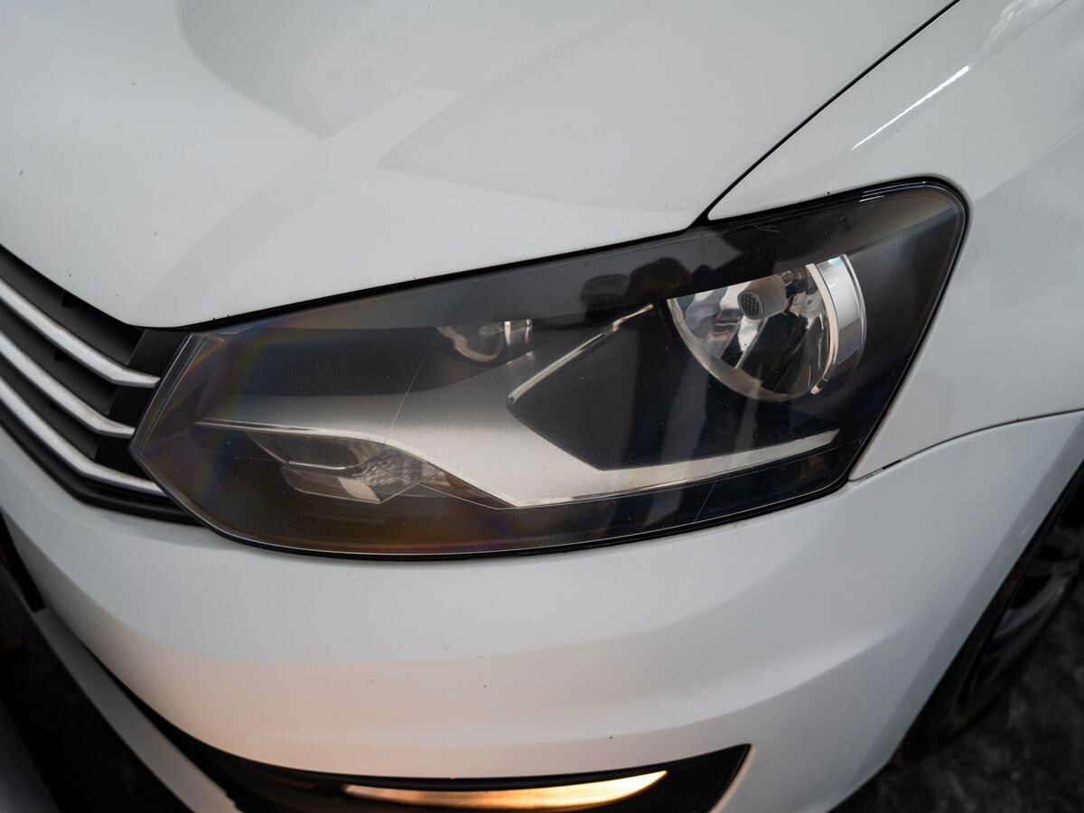 Volkswagen Polo 2016 - фото автомобиля