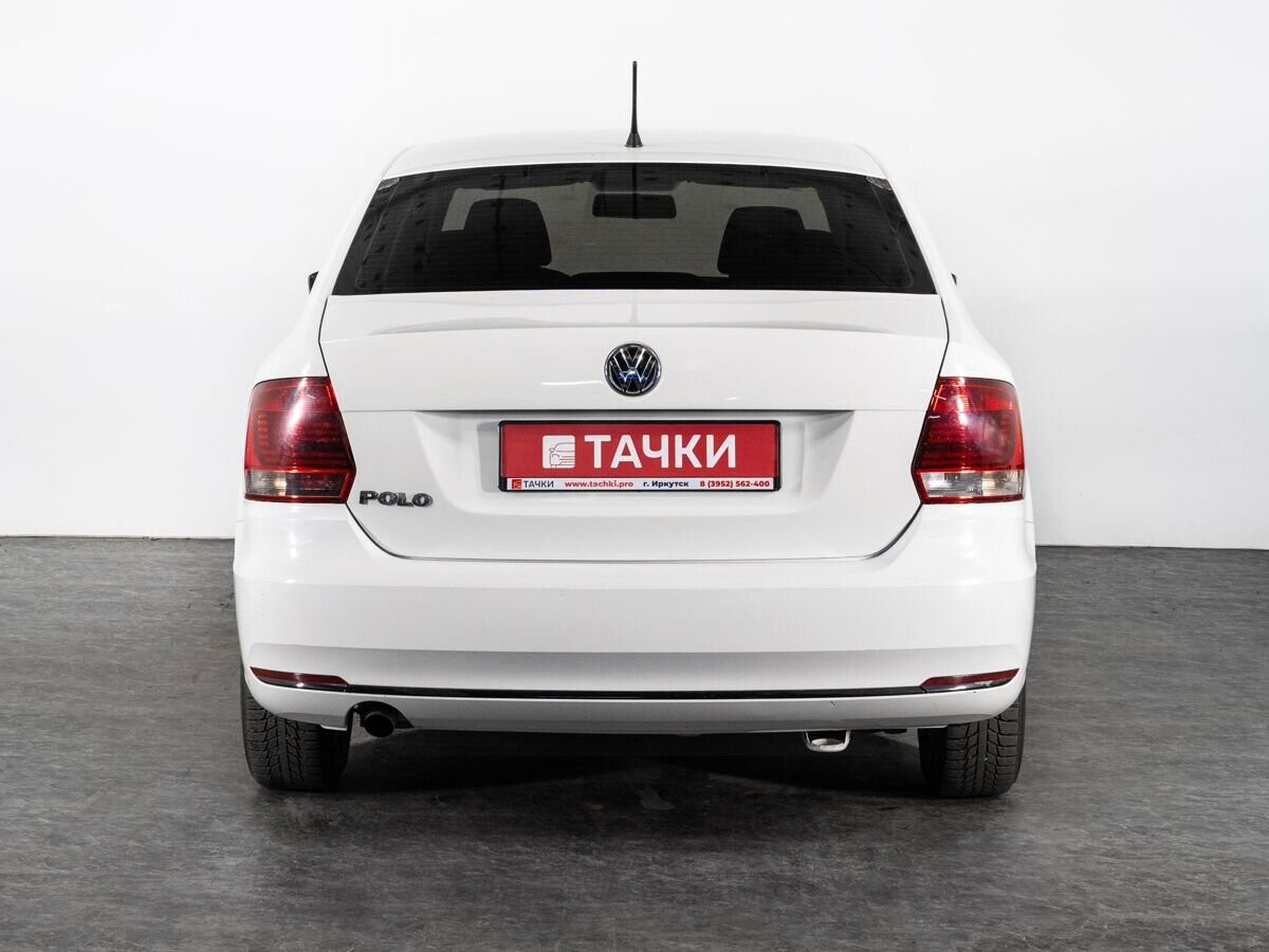 Volkswagen Polo 2016 - фото автомобиля