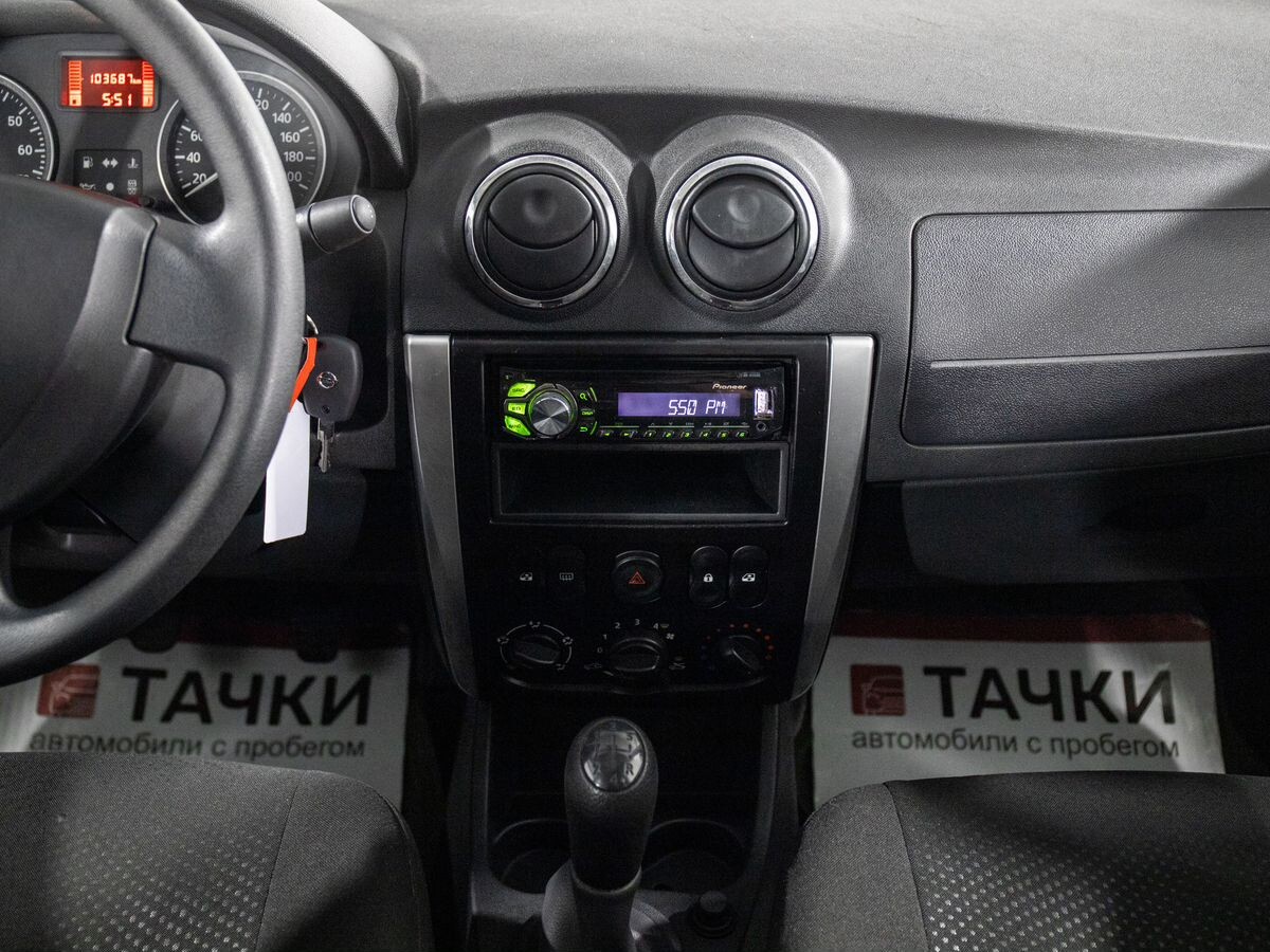 Nissan Almera 2014 - фото автомобиля