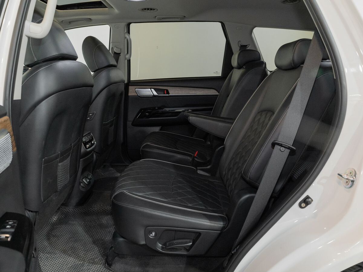 Kia Mohave 2020 - фото автомобиля