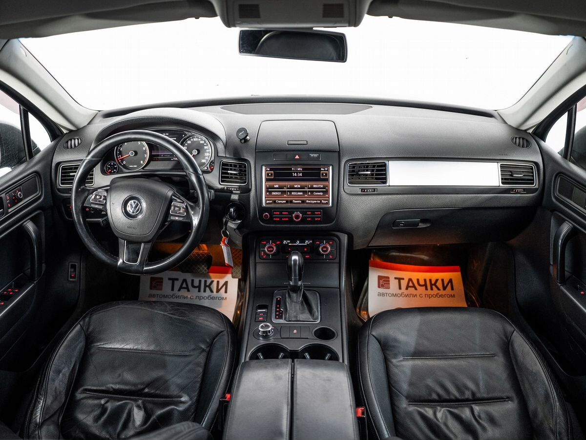 Volkswagen Touareg 2010 - фото автомобиля