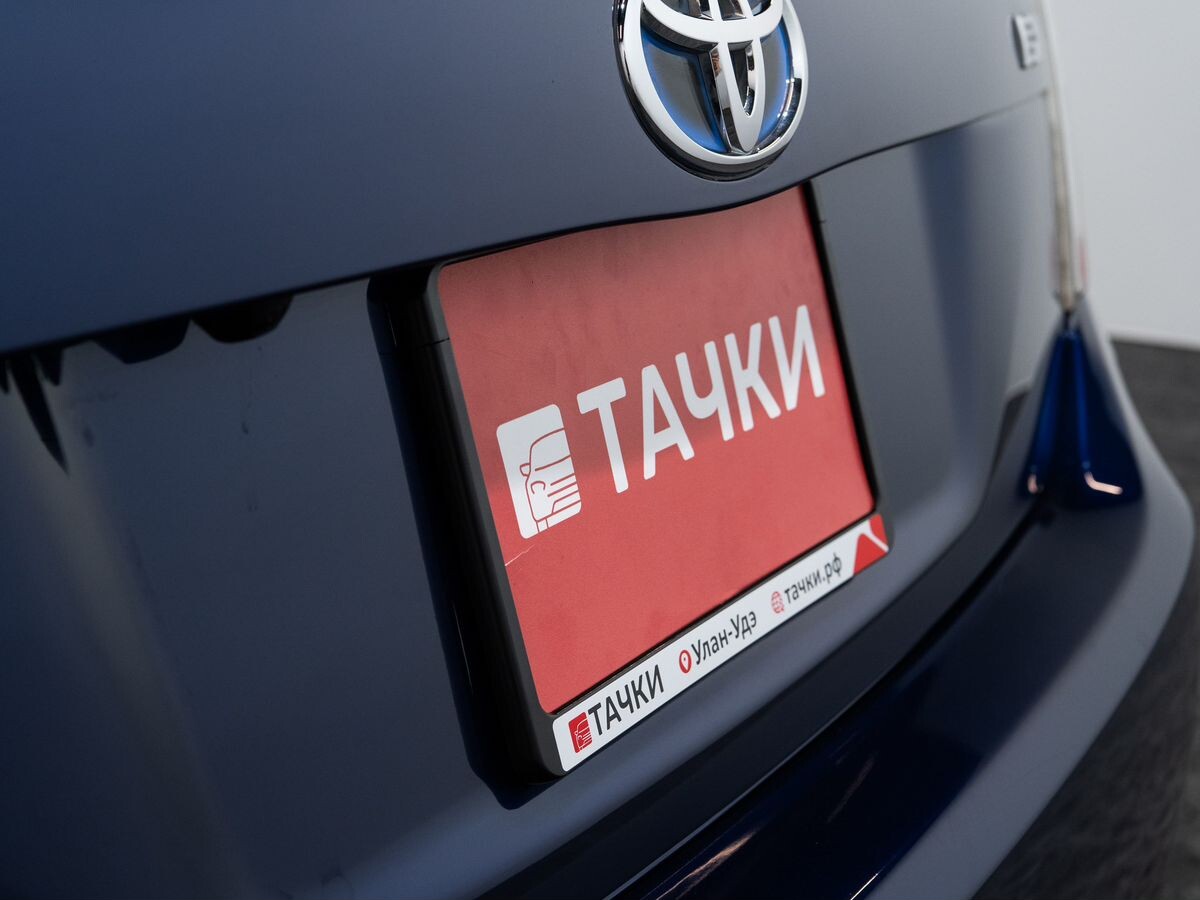 Toyota Prius 2010 - фото автомобиля