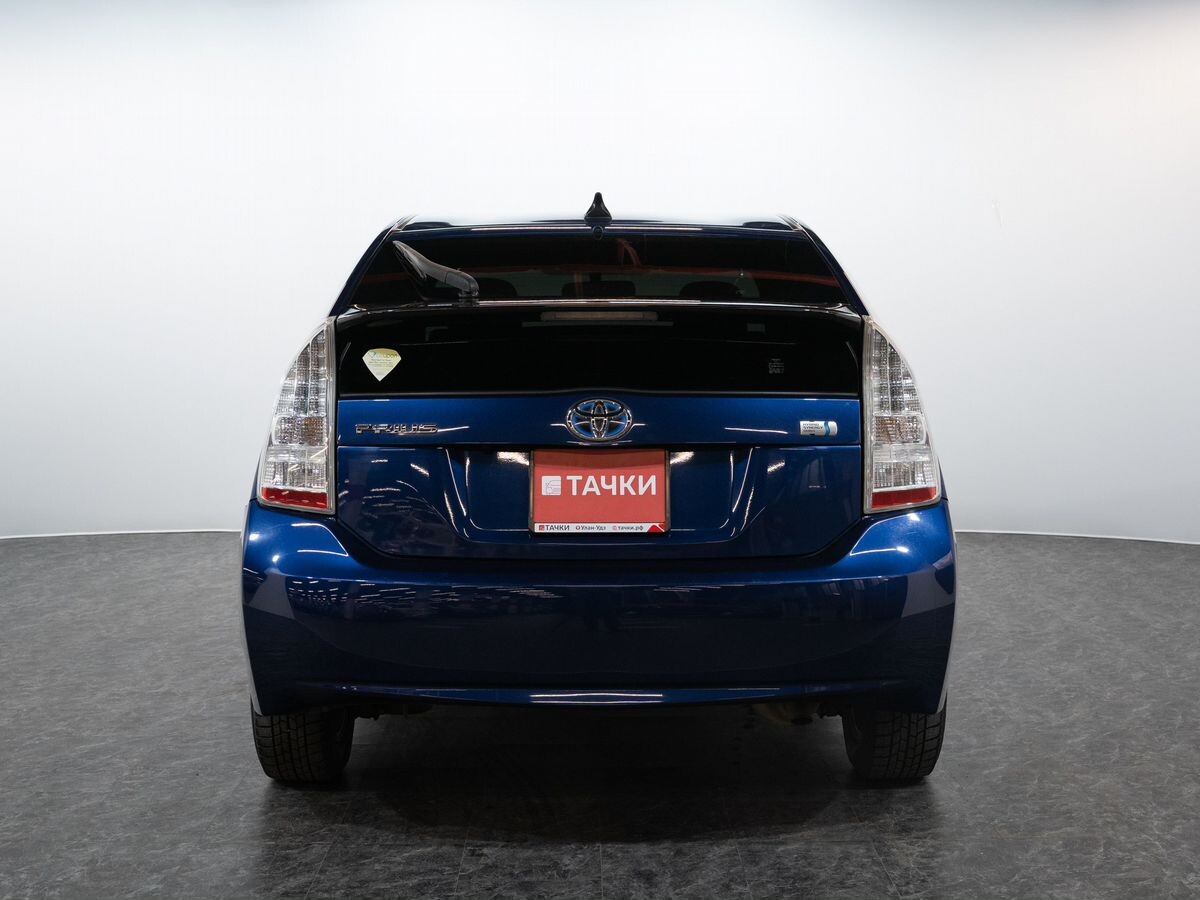 Toyota Prius 2010 - фото автомобиля